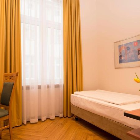 Rewari Hotel Βερολίνο Εξωτερικό φωτογραφία