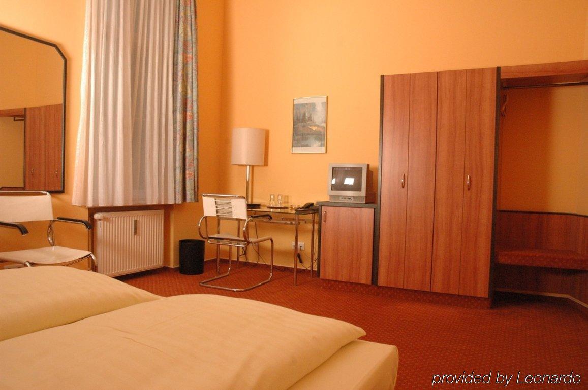 Rewari Hotel Βερολίνο Δωμάτιο φωτογραφία