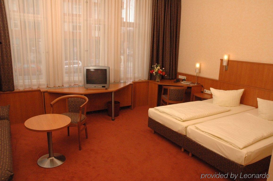 Rewari Hotel Βερολίνο Δωμάτιο φωτογραφία