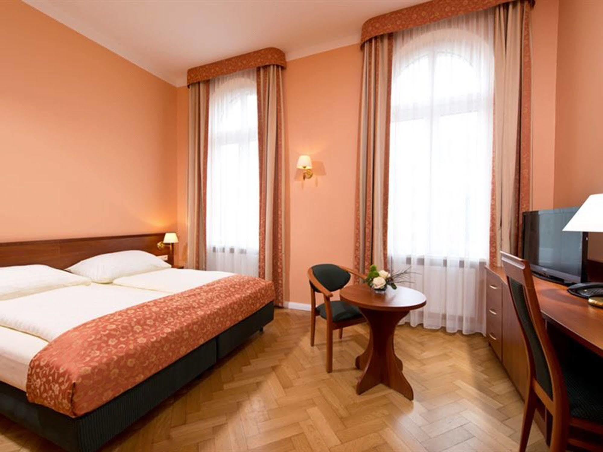 Rewari Hotel Βερολίνο Εξωτερικό φωτογραφία