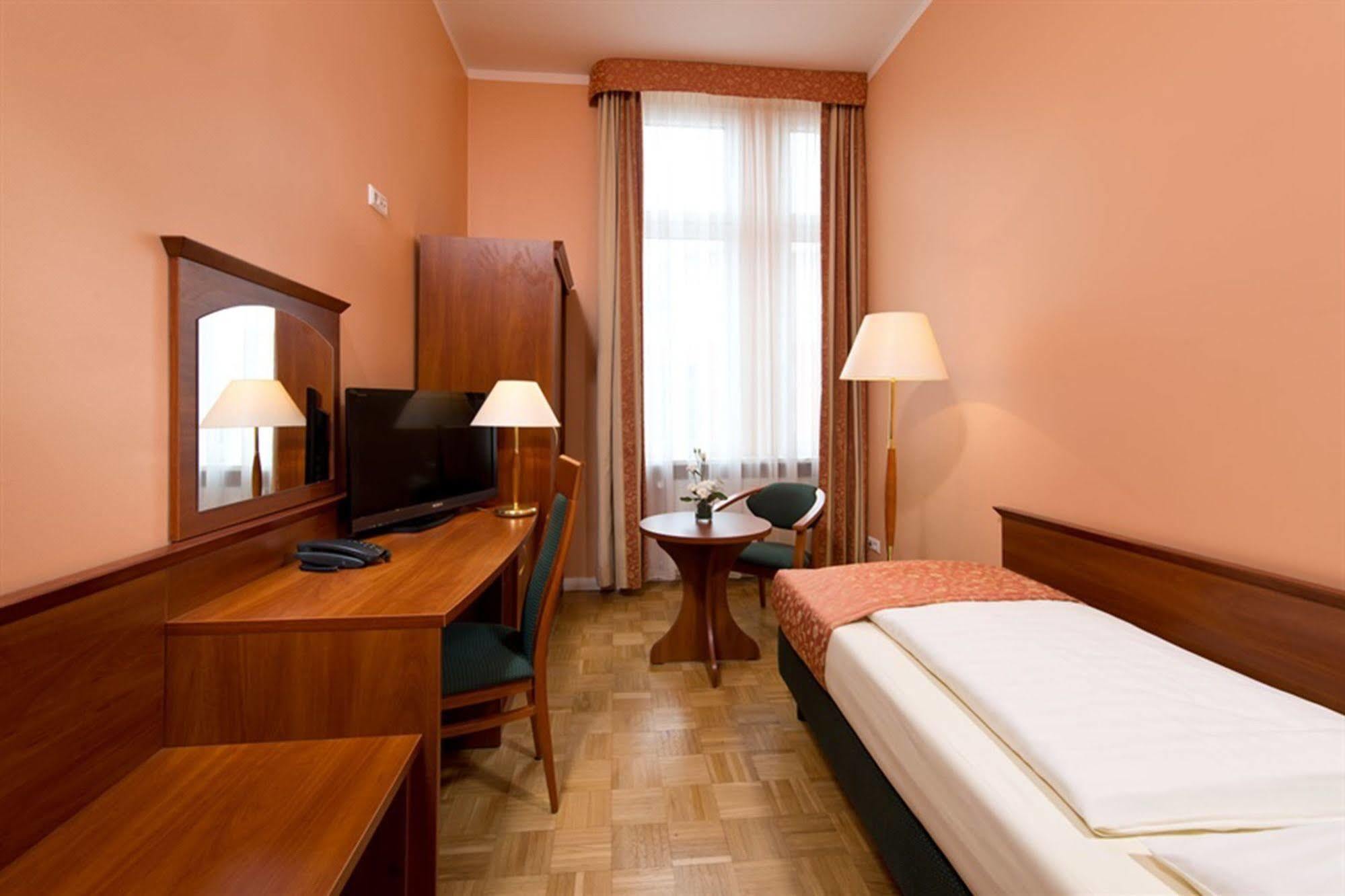 Rewari Hotel Βερολίνο Εξωτερικό φωτογραφία