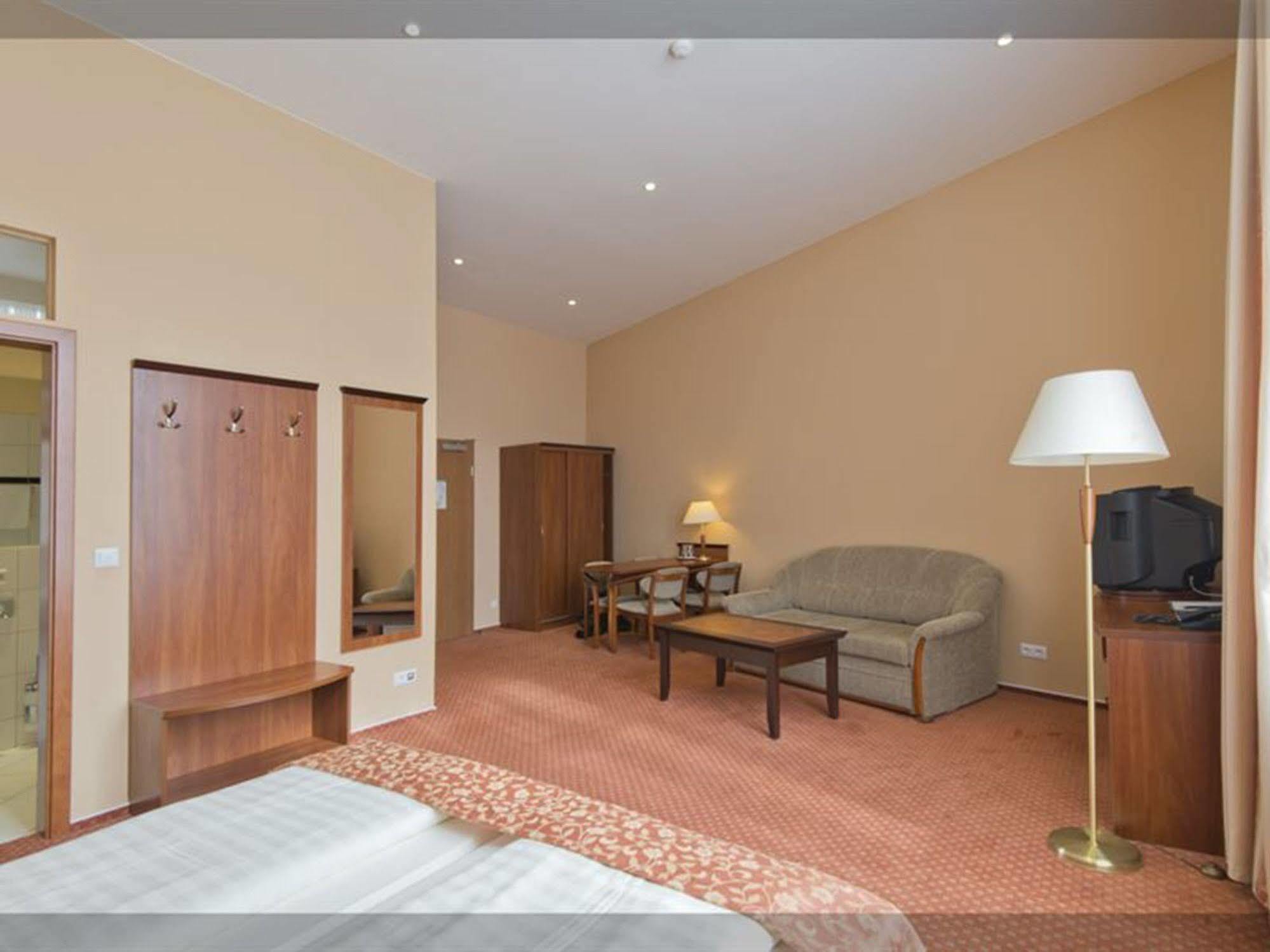 Rewari Hotel Βερολίνο Εξωτερικό φωτογραφία